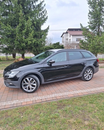 Seat Leon cena 53900 przebieg: 131000, rok produkcji 2016 z Oleśnica małe 596